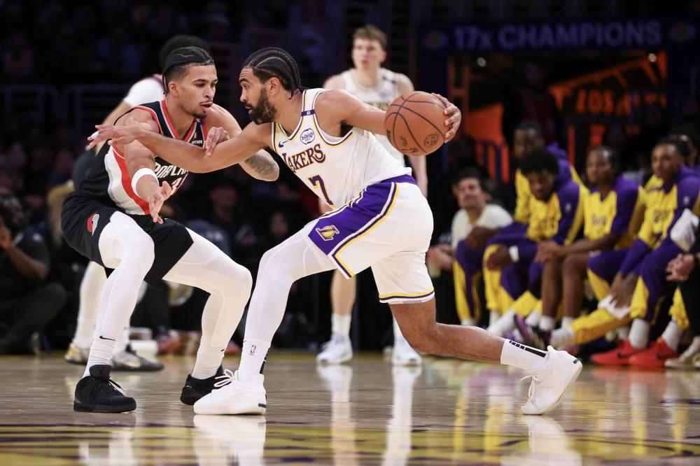 单纯的一名 单纯的一名