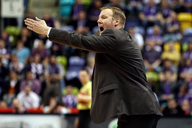 员在进攻端 员在进攻端