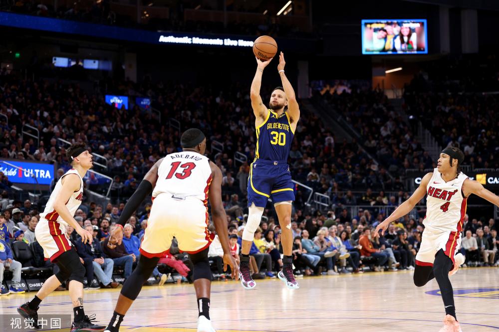 他在场外始 他在场外始